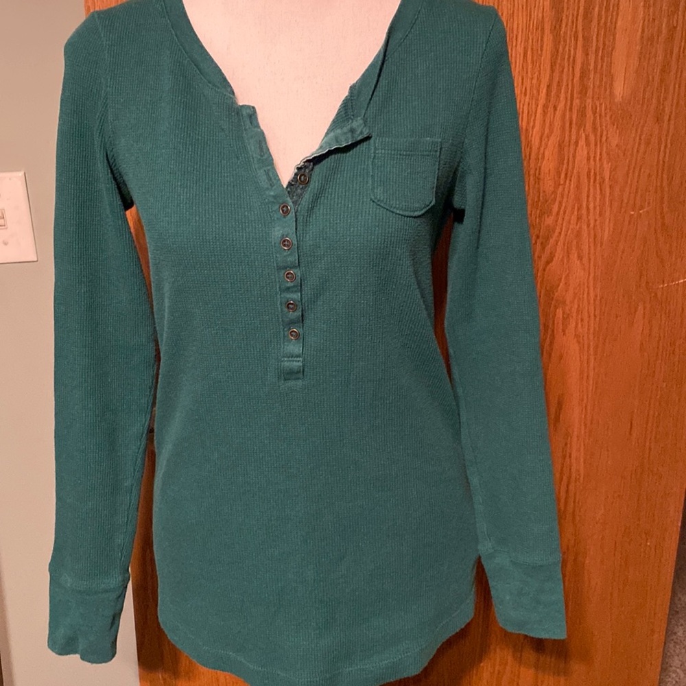 Eddie Bauer thermal Henley. Size medium.